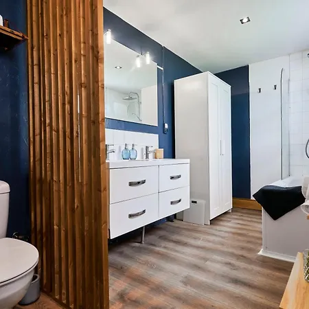 Le Bellagio - Les Demeures D'adrien Apartment